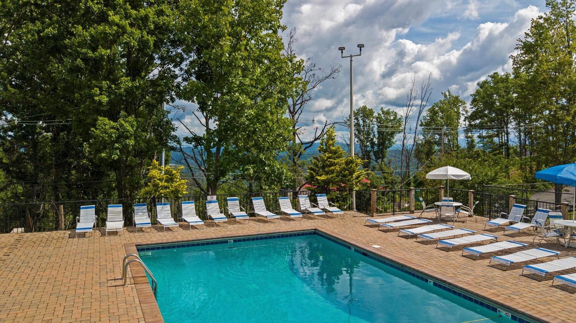 Daya, Hot Tub, Pool Table, 1089 Of Free Attraction Tickets For Each Paid Day, Dollywood And More! Гатлинбург Номер фото